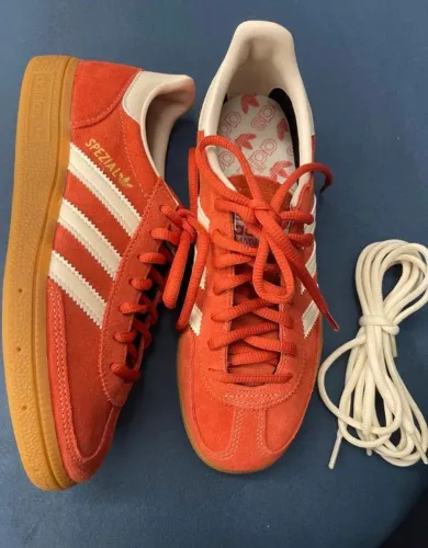 Tenis adidas handebol espezial - 40
