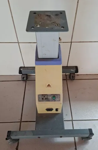 Mesa Eletrica Sobe E Desce Optometria Oftalmologia - 220