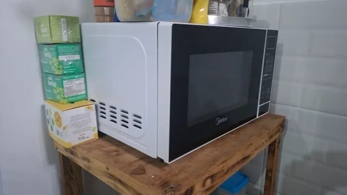 Micro-ondas Midea Branco 2 Anos de Uso (Perfeito Estado)
