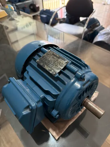 Motor elétrico Weg w22 2cv 4polos 1720 trifásico, original de fábrica.