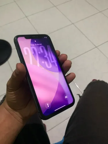 iPhone 11