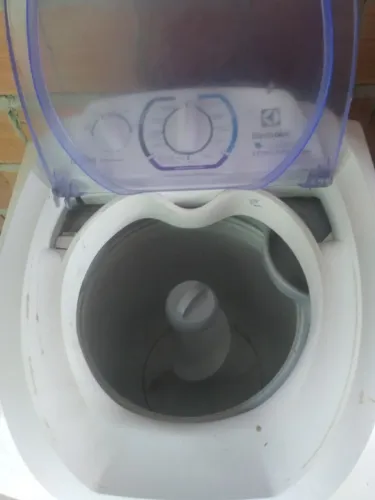 Máquina de lavar roupas 