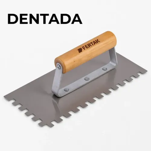 Desempenadeira de Aço Cabo de Madeira 12x25cm - Dentada