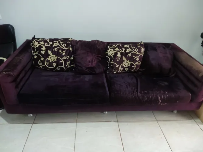 Sofá  de três lugares 