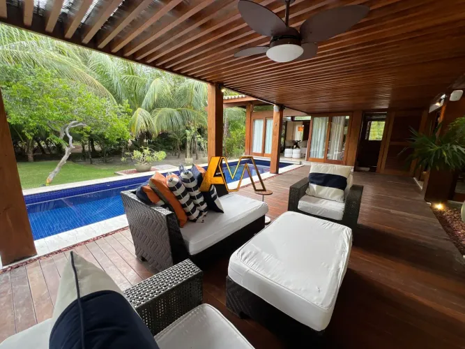 CASA 5 QUARTOS EM PISCINAS NATURAIS | PORTEIRA FECHADA