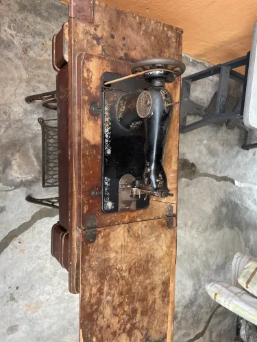 Máquina de Costura Singer Antiga Original | Pedal + Gabinete