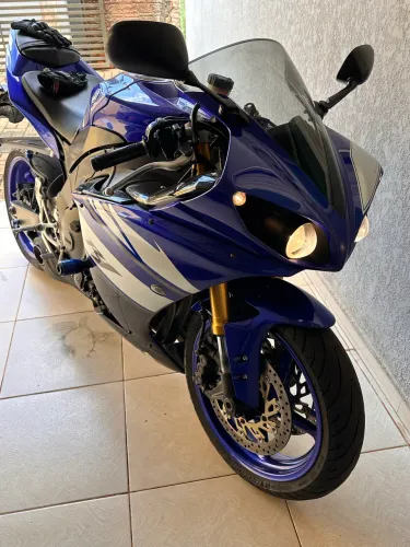 Yamaha R1