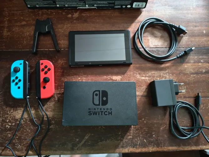 Nintendo Switch V2 Desbloqueado + MicroSD 128 GB + Kit Completo