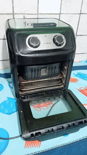 Fritadeira Airfryer Britânia usada