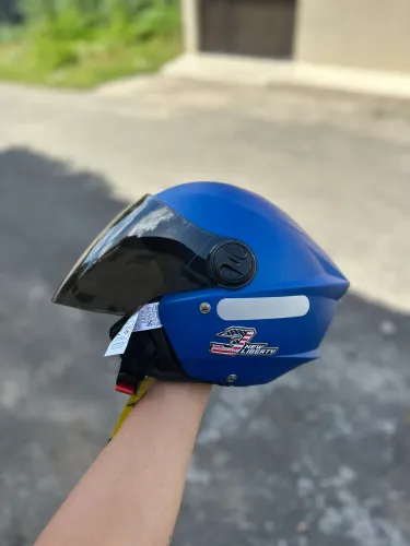 Capacete azul