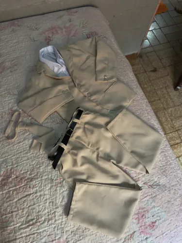 Vendo terno infantil (NOVO) com 5 peças TAM: 5/6 anos