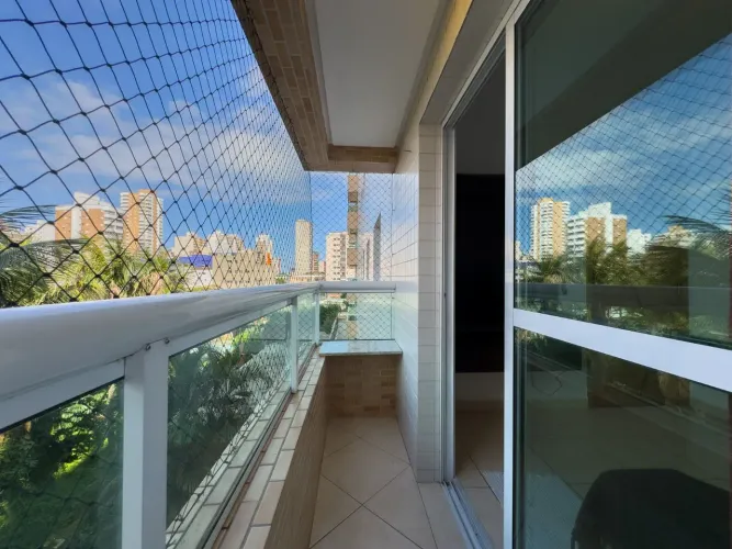 Apartamento para temporada equipado a poucos metros do mar!