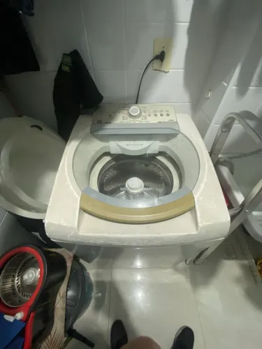 Máquina de lavar roupas Brastemp 11kg funcionando tudo certinho