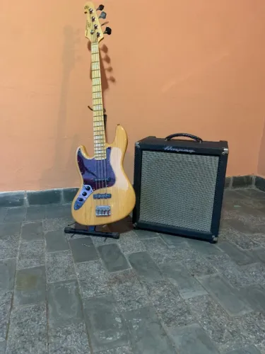 Contra baixo