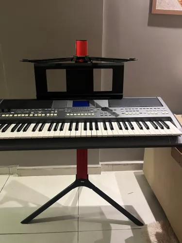 Teclado Yamaha s670