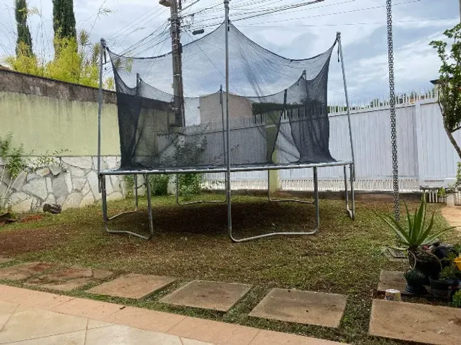 Cama Elástica / Pula-Pula Importado | Grande 4,30m | Estrutura Reforçada