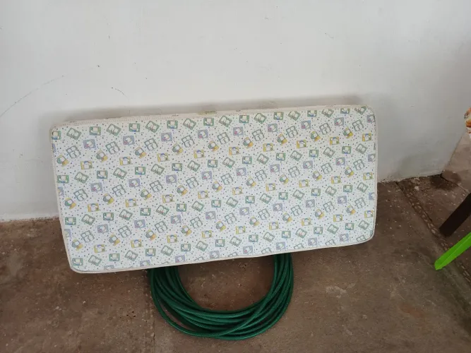 Colchão infantil bem novo e conservado