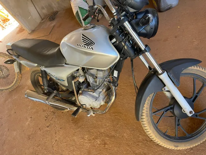 Titan 150