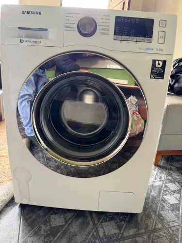 Lavadora de roupas Samsung
