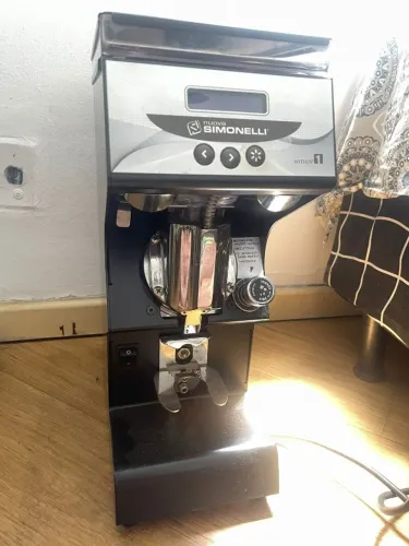 moedor de café Nuova Simonelli Mythos One (Mythos 1)