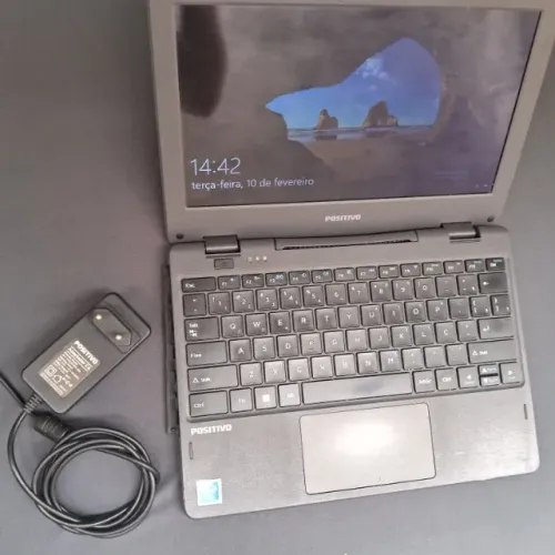 Notebook Positivo + Carregador - Oportunidade