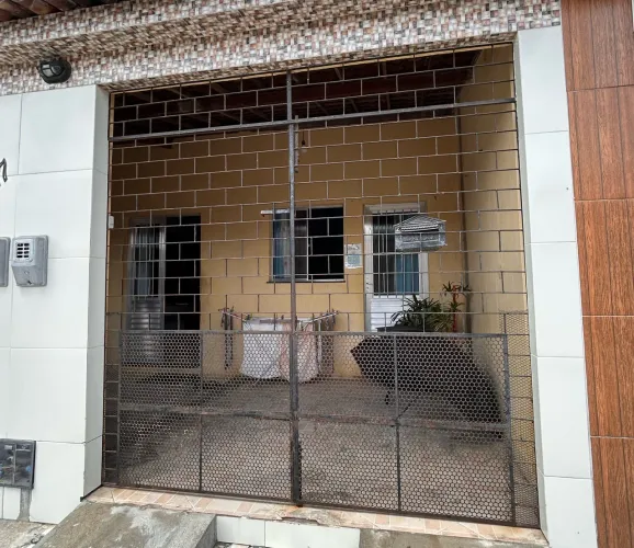 Portão e Grades de Ferro