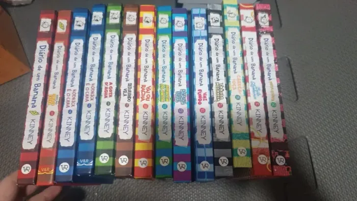 Livros Capa Dura de Diario de um banana de Jeff Kinney USADO