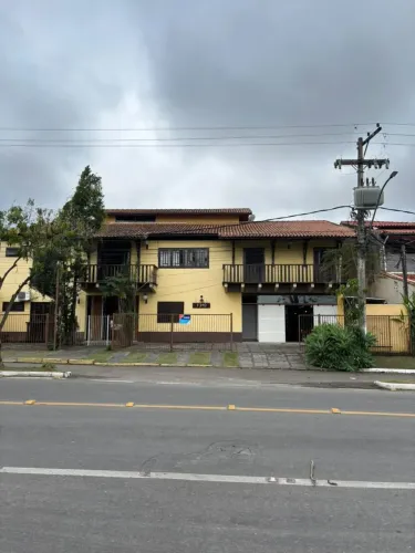 Pousada para venda possui 850 m² com 11 quartos suites em Vila Pinheiro - Itatiaia - RJ
