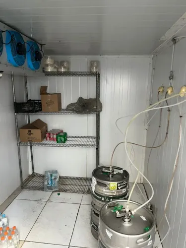 Câmara Fria Completa 2,90x1,88x2,10 - Painel Isotérmico + Refrigeração Trane