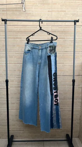 Calça jeans baggy customizada 