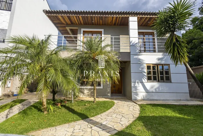 CASA ou SOBRADO DE CONDOMÍNIO em CURITIBA-PR, no bairro CACHOEIRA- Referência PLC093.1