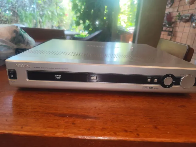 Receiver 5.1 e DVD Player Philips