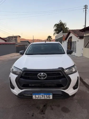Toyota Hilux CD SR 4X4 2.8 TDI Diesel Aut. 2024