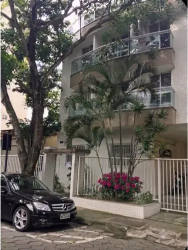 Flat Mobiliado com varanda e churrasqueira