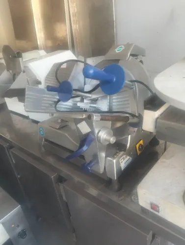 Fatiador de frios Gural semi automático