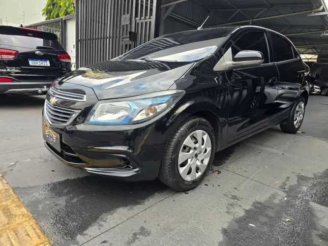 Chevrolet Onix Hatch LT 1.4 8V Flex Power Mec. 4P 2013