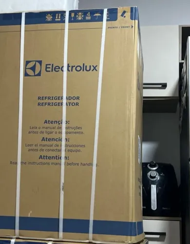 Frigobar 122 litros Electrolux novo lacrado