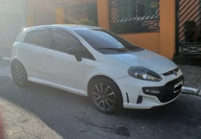 Fiat Punto Blackmotion Dual. 1.8 Flex 16V 5P 2016