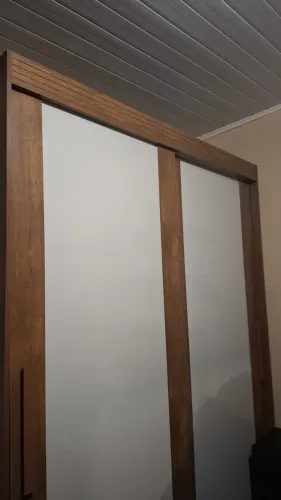 Guarda roupa novo sem espelho