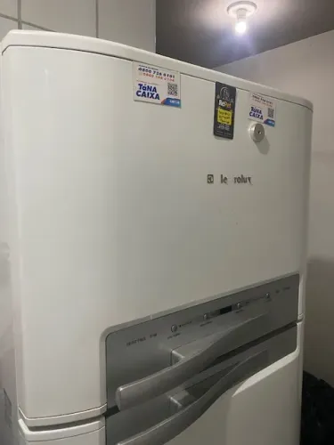GELADEIRA ELETROLUX 220 - JA VEM COM TRANSFORMADOR