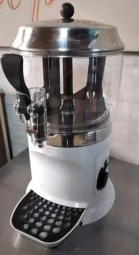 Chocolateira de 3 litros 220v usada.