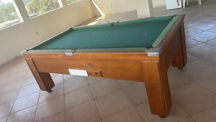 Mesa de Sinuca com Fichário - Ótima para Bar, Área de Lazer ou Comércio