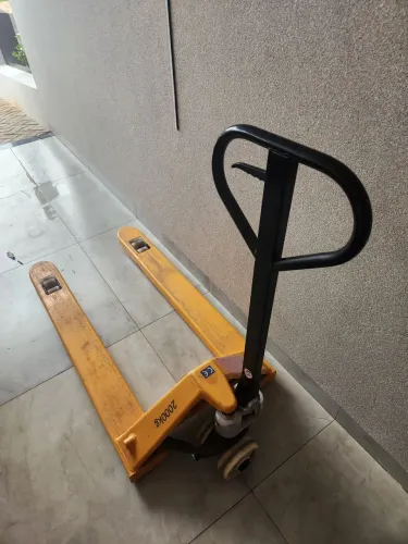 Paleteira Manual 200kg