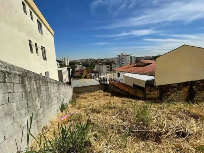Terreno / Lote / Condomínio à venda, 360m² - Havaí