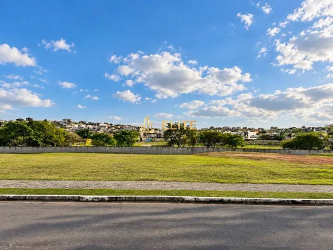 Terreno Plano de 882 m² no Urbanova, Condomínio Jardins das Nações, São José dos Campos SP