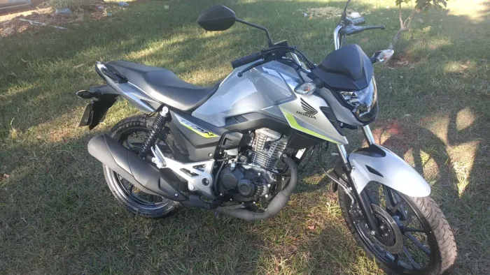 Vendo Titan 160 tudo pago. emplac. TRANSF. Gratis