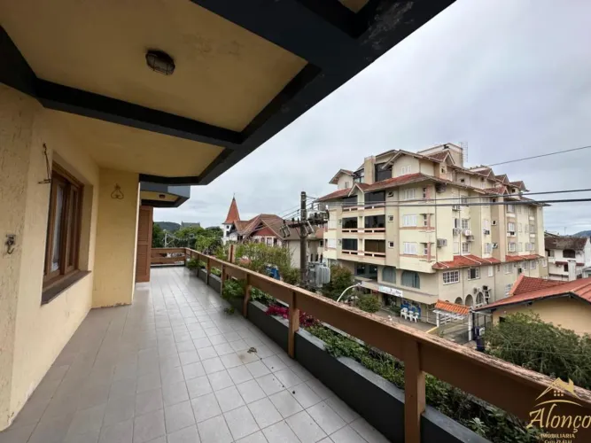 Apartamento MOBILIADO à venda com 3 dormitórios sendo um suíte. Centro, Nova Petrópolis RS