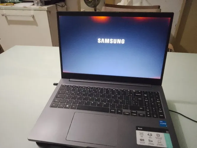 Samsung Book Core i5 11ª Ger | 8GB RAM | SSD 256GB | Ler Descrição