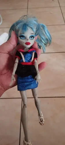 Boneca ghoulian 