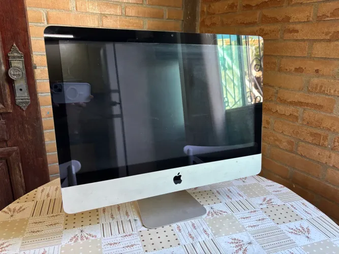 iMac Mid 2009 (Para Retirada de Peças / Não Liga / Sem HD)